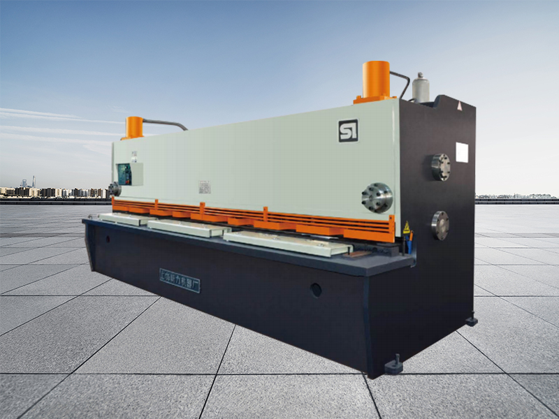 閘式剪板機(jī)